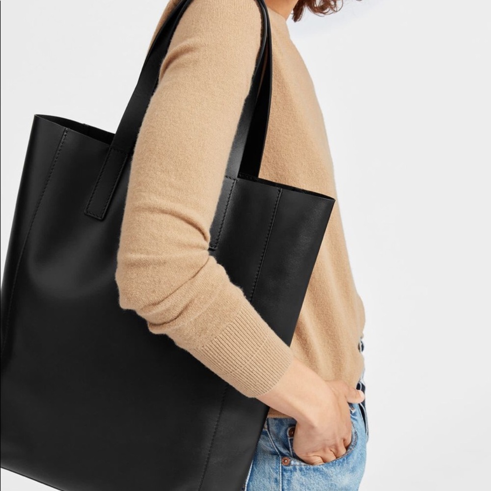 Everlane..Day Magazine Tote..only used once!!!